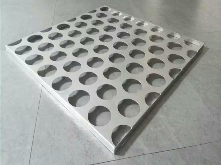 冲孔铝单板